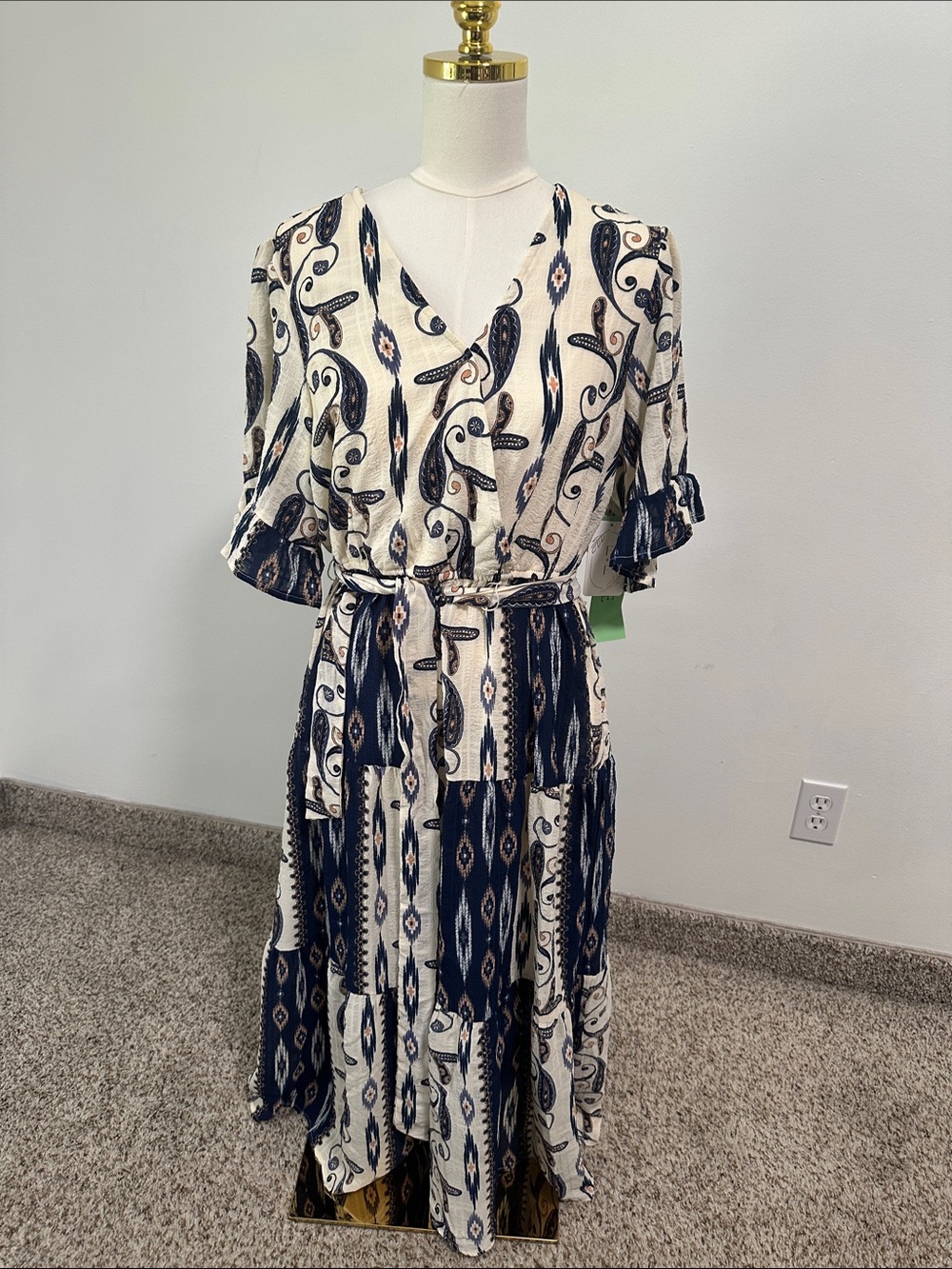 🦅 NWT Fig + Flower Maxi Dress